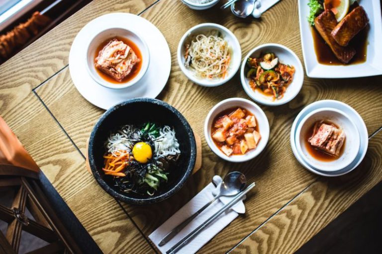 Restaurant - multiple dishes field bowls on table